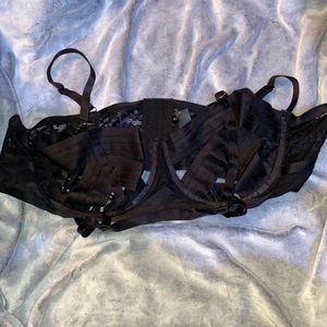 Torrid long line cage bra nwt